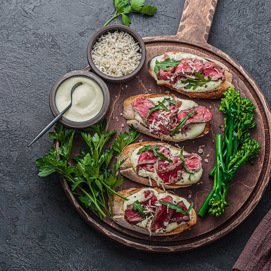 Venison Crostini with Fresh Horseradish Crème